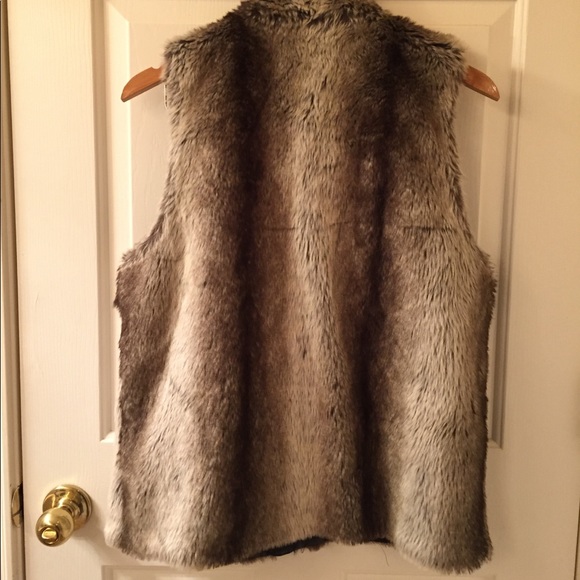 Faux Fur Vest Grey Brown - Picture 3 of 5